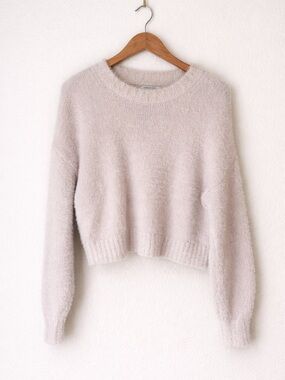 American Eagle Cropped Sweater - Cream Fuzzy Knit Size Small